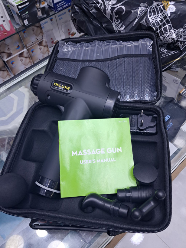 ماساژور تفنگی (Fascial Gun) حرفهای مدل دکمه لمسی با نمایشگر دیجیتال 
